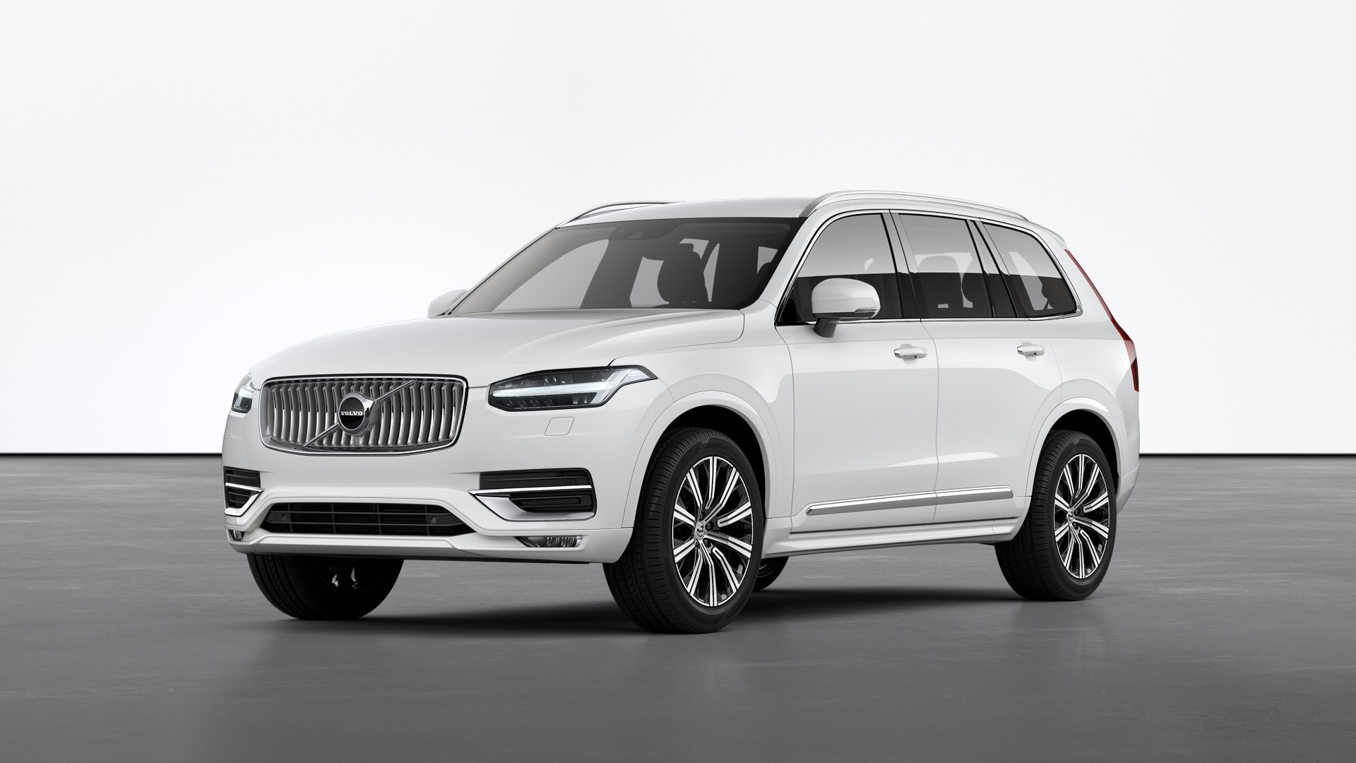 مواصفات و أسعار فولفو XC90 موديل 2021 في مصر.